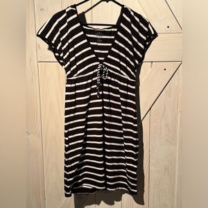 OLD NAVY DRESS WITH HOOD SIZE XS EUC